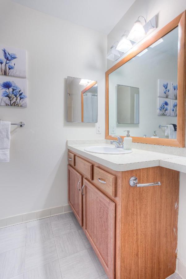 Frontdesk I River Place Apts Rivertown Detroit Apartman Szoba fotó